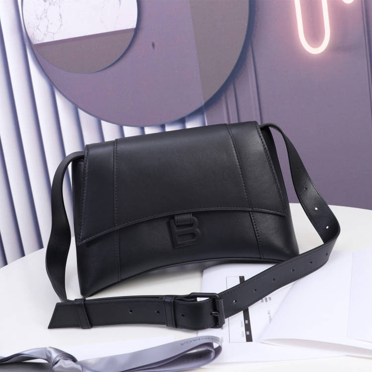 Ba*len*cia*ga satchel bags